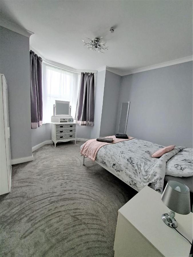 Large Flat Quite Location Modern And Well Equipped Apartment Swanage Exterior photo